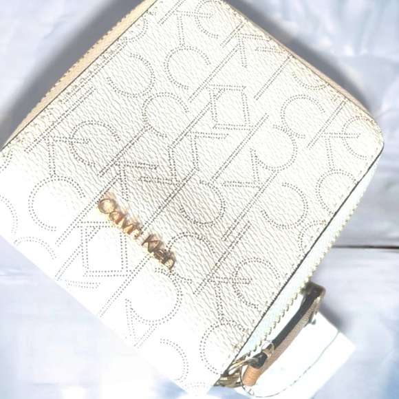 Calvin Klein Bi-fold wallet - Picture 3 of 4